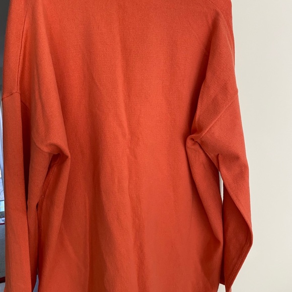 Women’s Gap Sweater - Picture 3 of 4